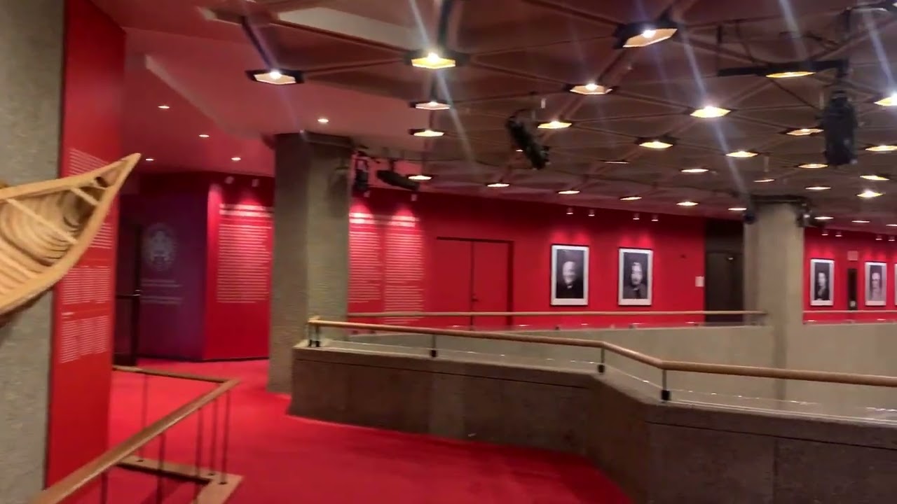 Downtown Ottawa National Arts Centre NAC Elgin