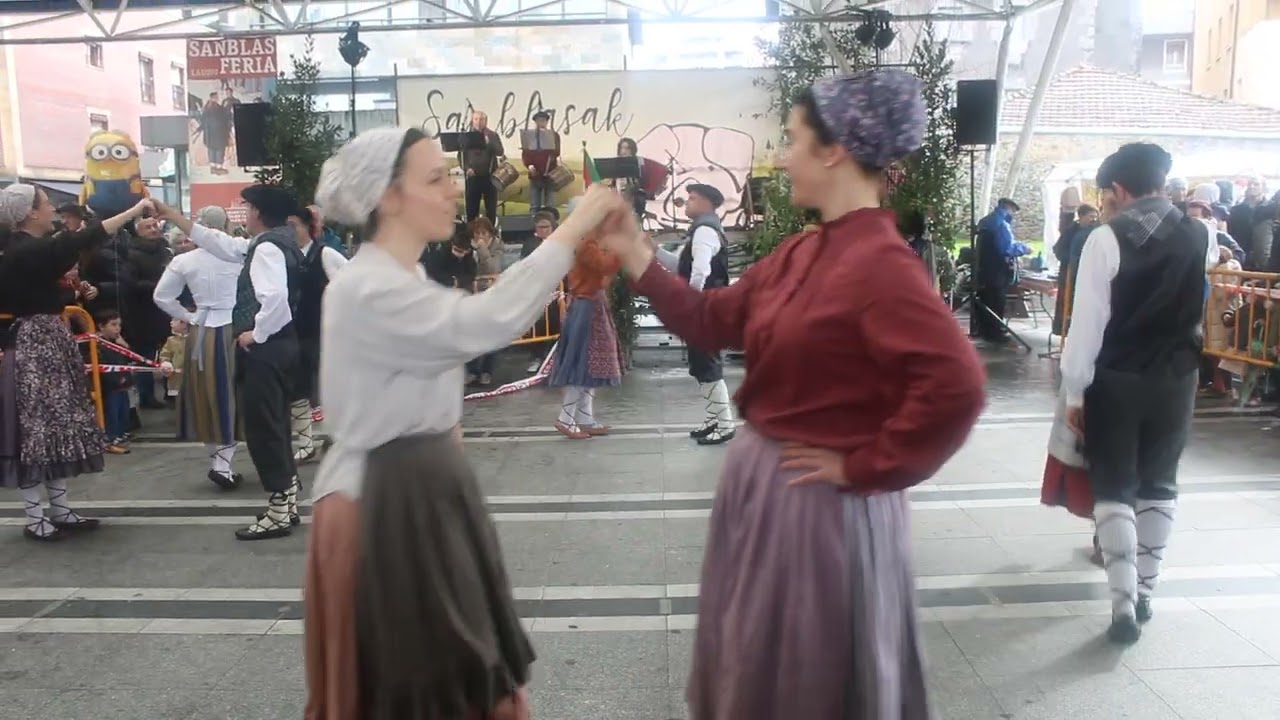 DANZAS EN PLAZA ALDAIA DE LLODIO