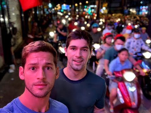 Video Max Travel: Saigoners (Vietnam) - youtube