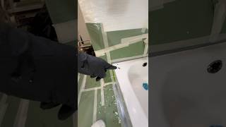 Quick Fix, Long-Lasting Results 🛁 #homedecor #homeimprovement #repair #diy #tampa #shorts