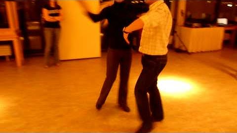 Chris & Amber, Samba 3 Opening extended