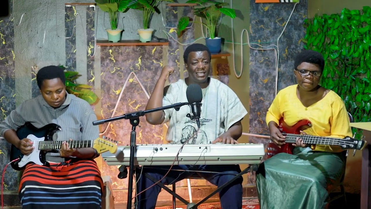 AMAKORASI YA KERA:ATEGEKE,ATEGEKE BIBWIRE YESU ATEGEKE (BIKEM WA YESU,RASHEL AND MARTHA