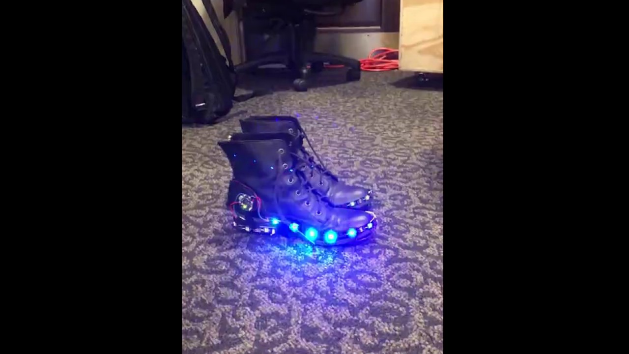 Light Up Tap Shoes - YouTube