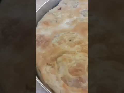 ياصفايح الزبده السايحه يا براميل القشطه النايحه عيشي حياتك وحبيها