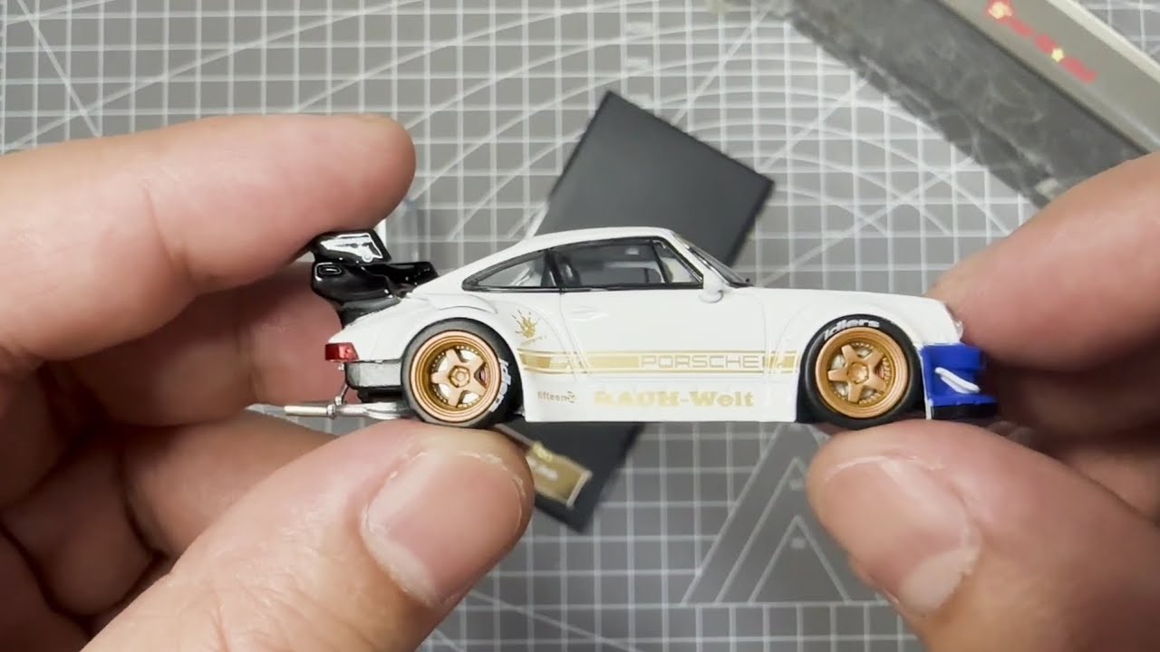Unboxing Star Model 1:64 Porsche RWB 930 GT Wing Wide Body - White