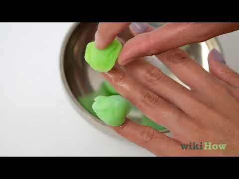 Cómo quitar las uñas acrílicas: 15 Pasos (con imágenes)