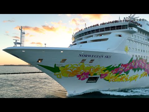 NCL Sky making her way out of Miami - 4k