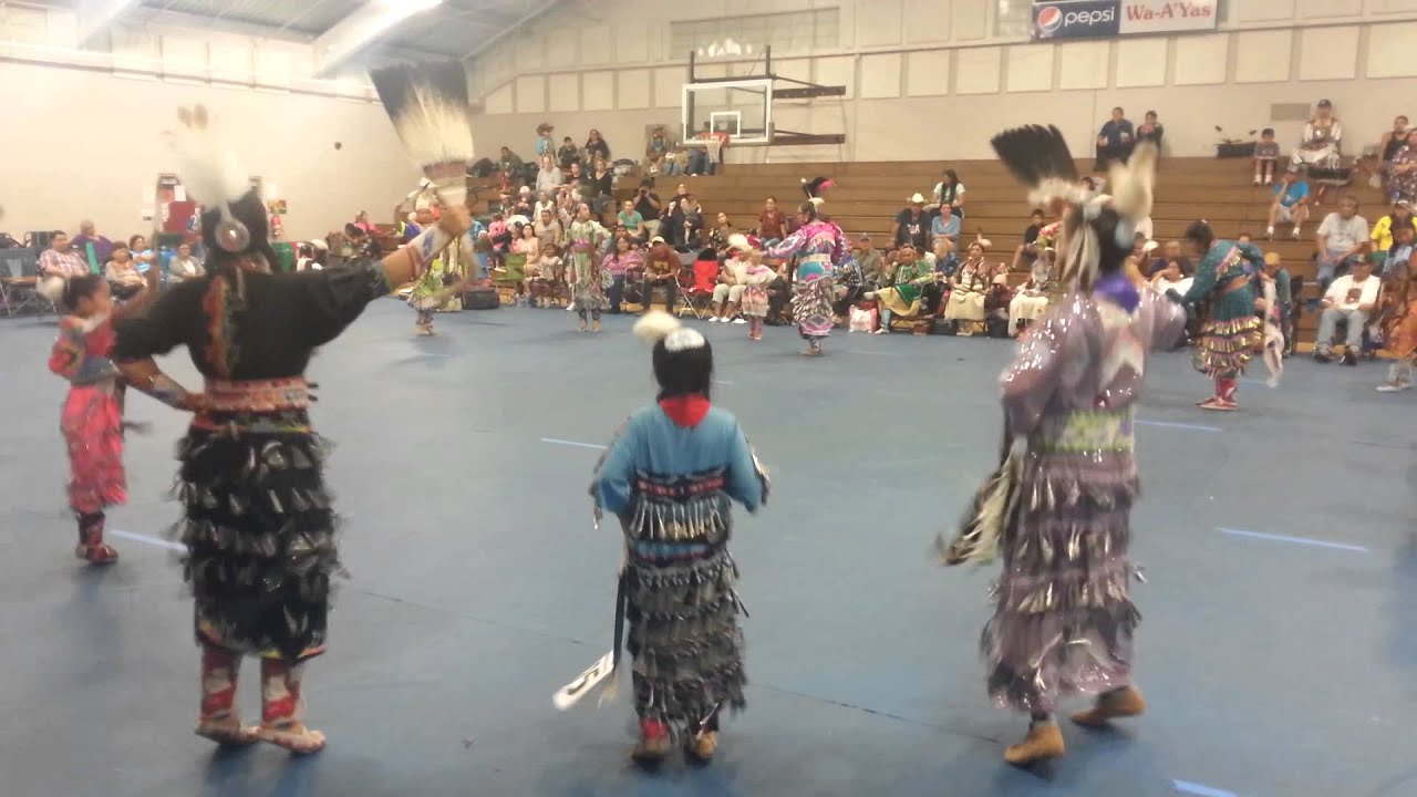 Alexis Herrera special lookinglass  2015 song 2