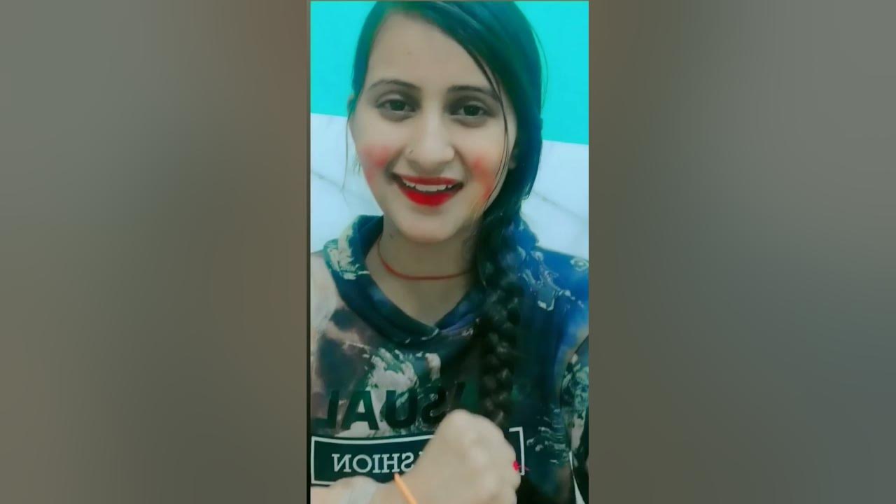 holi me choli devra kholat ta