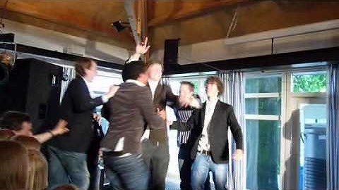 HGC JA1 kampioen IDC 2010.wmv