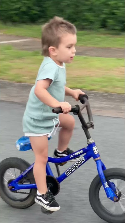 2.5 Years Old Pedal Bike - No Training Wheels!