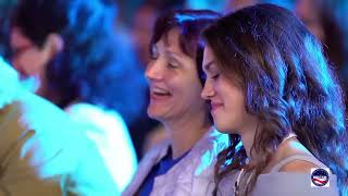 Lhumoriste Devenu Lhomme Fort De Lukraine