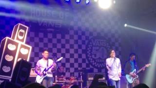 Sandwich - Alcohol + Two Trick Pony (House of Vans Manila) Incomplete(Vans 50th Annivesary. Metrotent, Metro Walk, Ortigas Center, Metro Manila Philippines Recorded with Lumia 830., 2016-10-09T06:52:16.000Z)