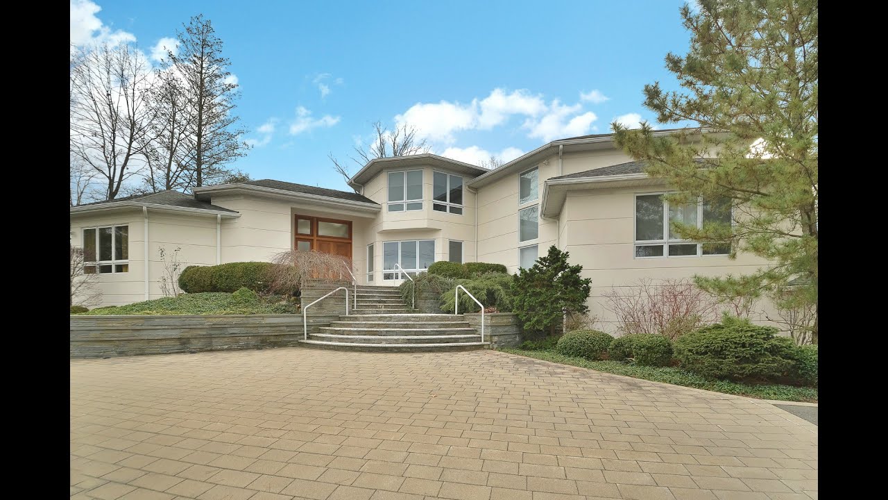 30 Kent Road, Tenafly, NJ 07670 Joshua M. Baris Realtor