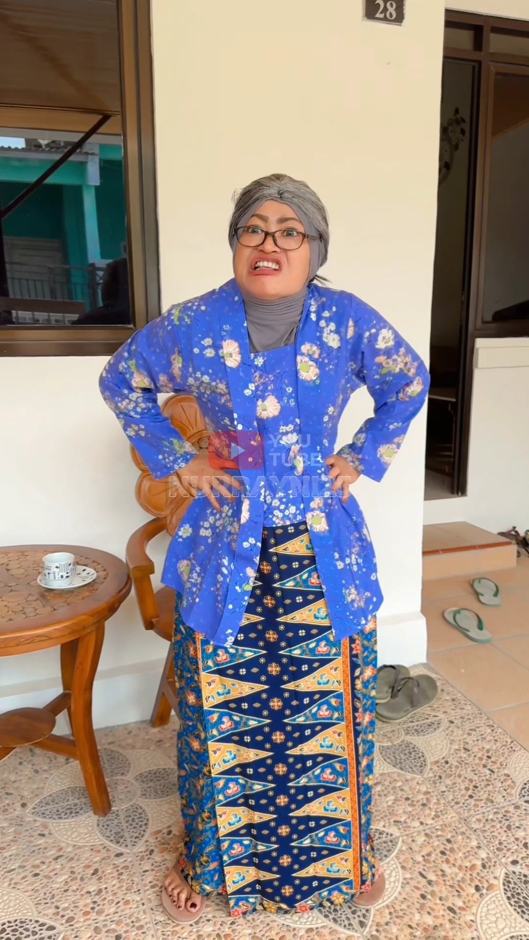 NENEK SANG PEMBELA NUR | NURRAYNI25