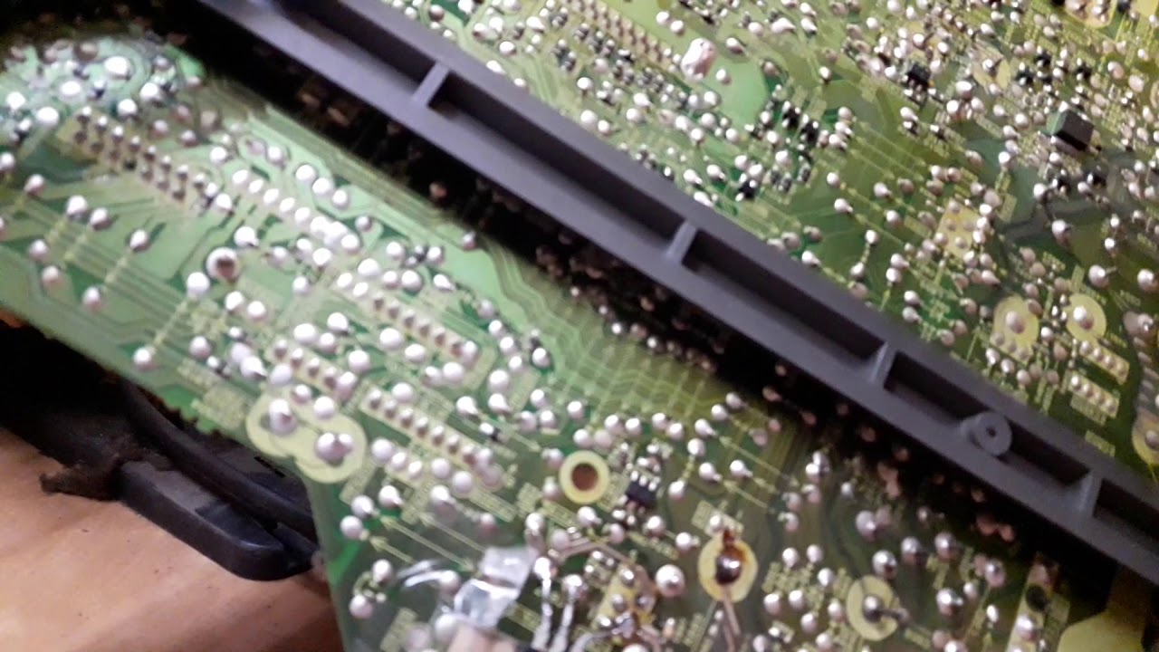 Panasonic 21 Ultra Slim Crt Tv Low Contrast And Over Screen Dot Spot Youtube