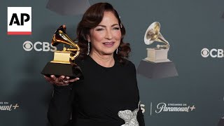 Gloria Estefan At 2026 Grammys Im Scared Of What Im Seeing In The Us