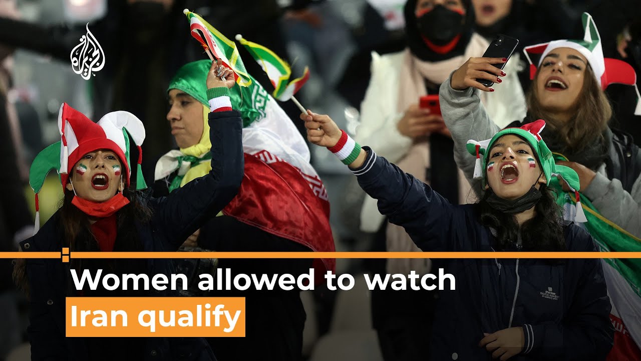 سُمح للنساء بمشاهدة تأهل إيران لكأس العالم في قطر