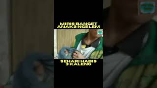 Anak Ini Ngelem Ketika Orang Tuanya Meninggal