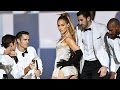 Jennifer Lopez Slaps "Booty" for Fashion Rocks 2014 Performance