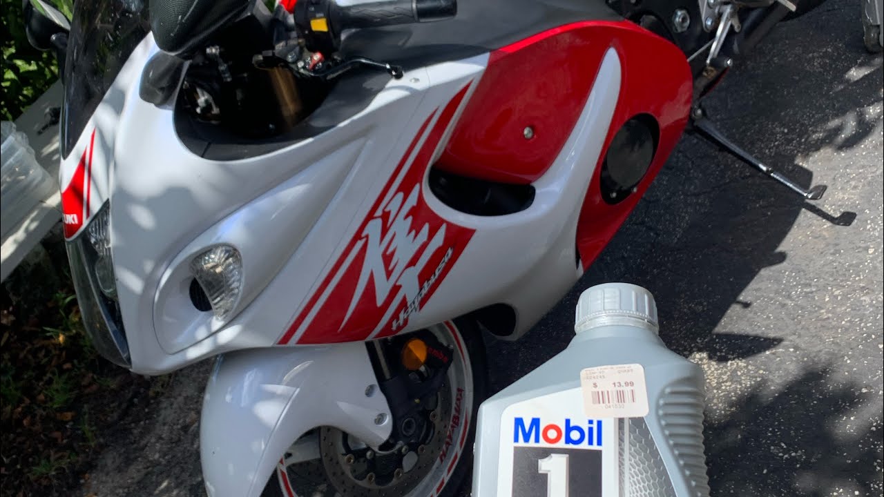 Customer Care Suzuki Hayabusa Gets An Oil Change 🌎