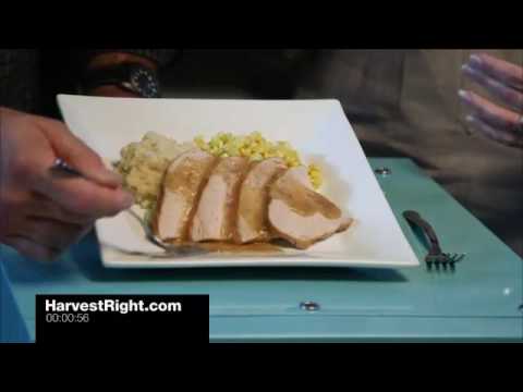 Rehydrate Freeze-dried Corn, Mashed Potatoes, Turkey and Gravy - YouTube