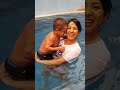 En la piscina con mi esposo jorgito