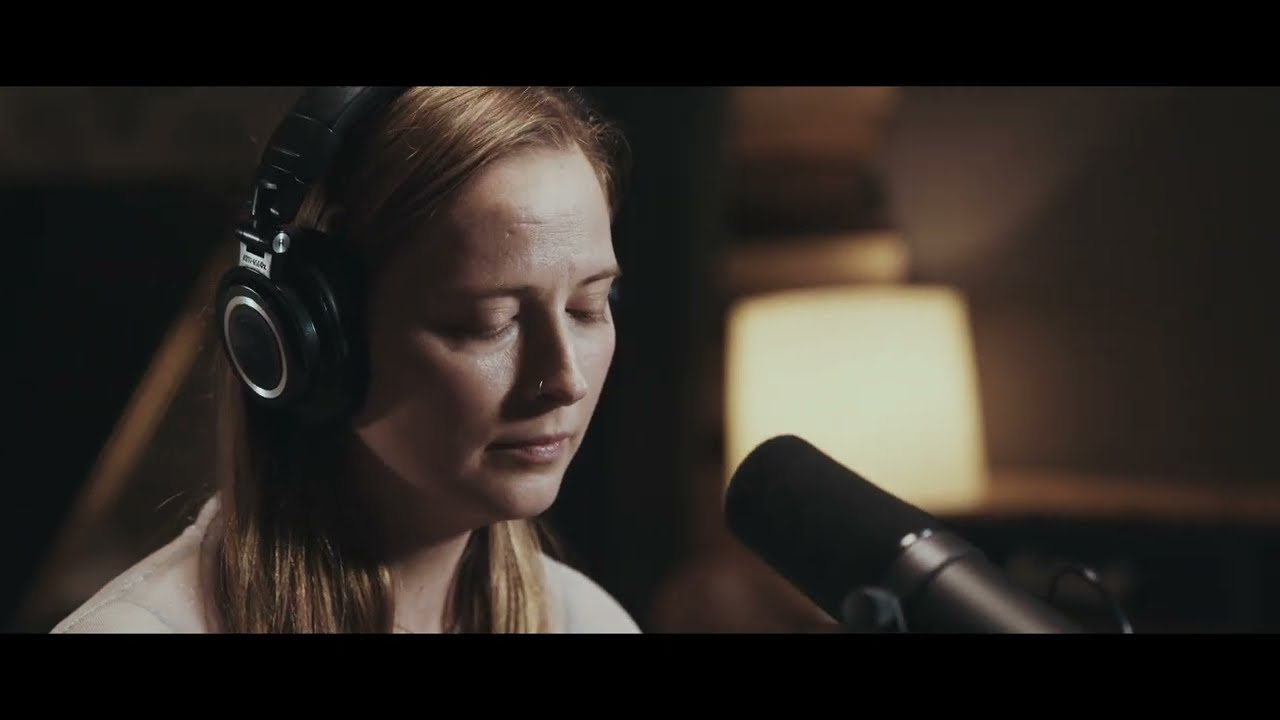 Emma Elizabeth - Your Atmosphere (Live at Sol de Sants Studios)