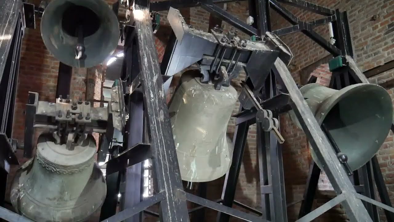 Przeworsk - Dzwony bazyliki pw. Ducha Świętego [DwWP 