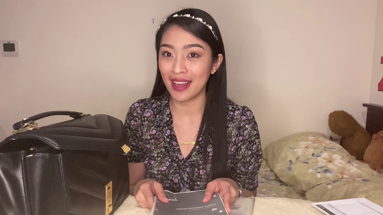 WHAT’S INSIDE MY QATAR AIRWAYS HANDBAG YouTube