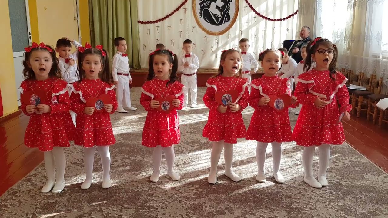 Grupa mijlocie Grădinița de copii „Fluieraș” Concert de primăvară 3/3