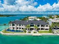 Stunning oceanfront estate in duck key with endless open water views for 14500000