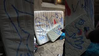 Basureando es – street art short, urban art clip, street art video BCN – Barcelona street art video