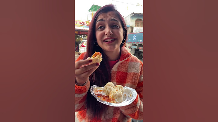 Teekhi mirchi Momo 🌶️🥟 Lover Girl 🤤❤️ #shorts #trendingshorts #foodlover #tasty #meghachaube