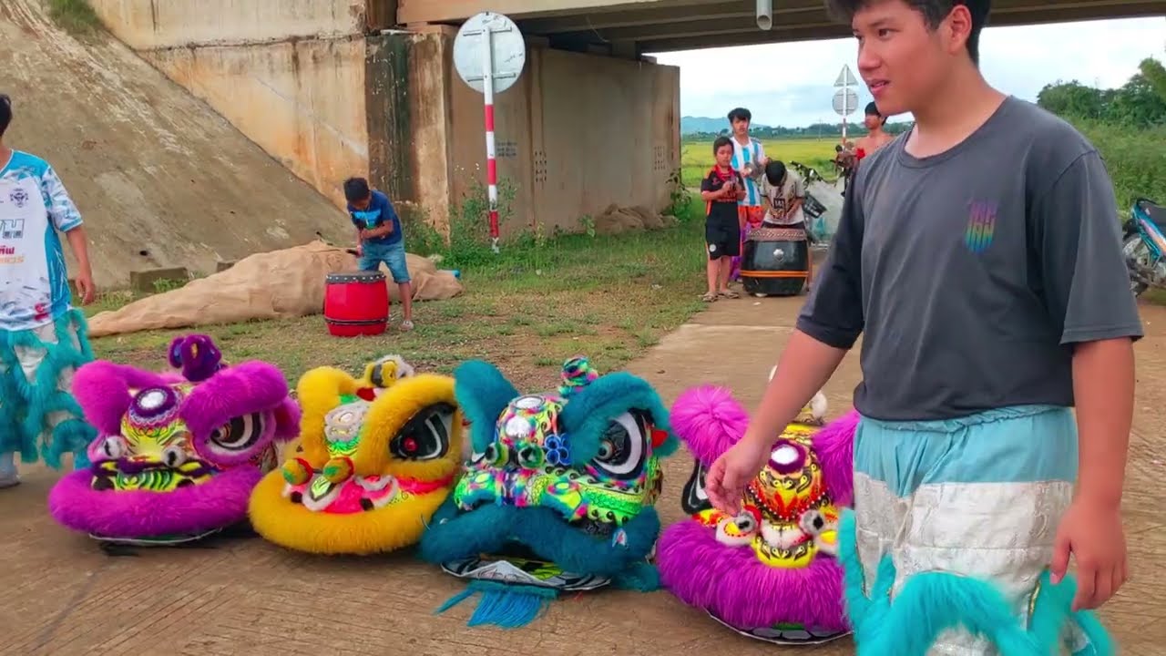 Đi chơi múa lân từ sáng sớm đến tối khuya ở phố núi® Krông Ana | Đăk Lăk