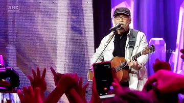 Kumenanti Seorang Kekasih - Iwan Fals | Live