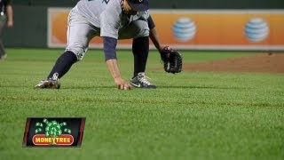 Ramirez makes nice play off pitcher's mound