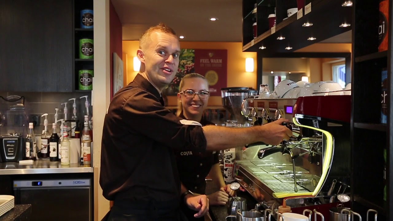 Barista: Zvládli byste latte art lépe než Pavel Cejnar?  (¿SÍ NA A?)
