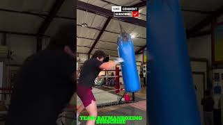 RICHARD TORREZ SHOWS AMAZING HANDSPEED WORKING THE HEAVYBAG WHO SHOULD HE FIGHT NEXT