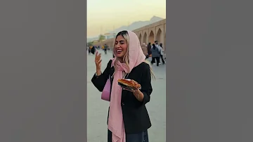 با دهن پر از اب سوت بزن باقلو برنده شو 