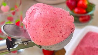 Strawberry Ice Cream: 2 Ingredients! But beware ! Can cause Extreme Happiness!