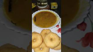 South Indian Vada recipe very soft inside crunchy outside#food #satvik #foodie #viral #shorts #reels