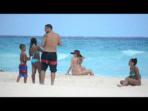 Gabriel Soto y Marjorie de Sousa en Cancún