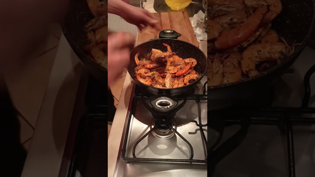 Как приготовить креветки на сковороде со специями. Jak usmażyć krewetki na patelni z przyprawami.