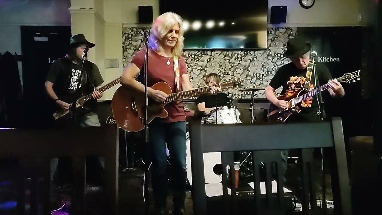 Bite The Dust - 'Rocky Mountain Way' Live at The Eagle and Child, Whitefield February '23