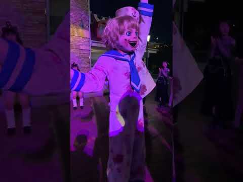 【USJ ホラーナイト】スタイル抜群水兵さんゾンビのシャリラダンス
