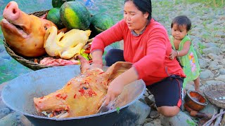 Mother and child - Found Pig&#39;s head at  river &amp; Cooking Pig&#39;s head with hot chili For lunch
