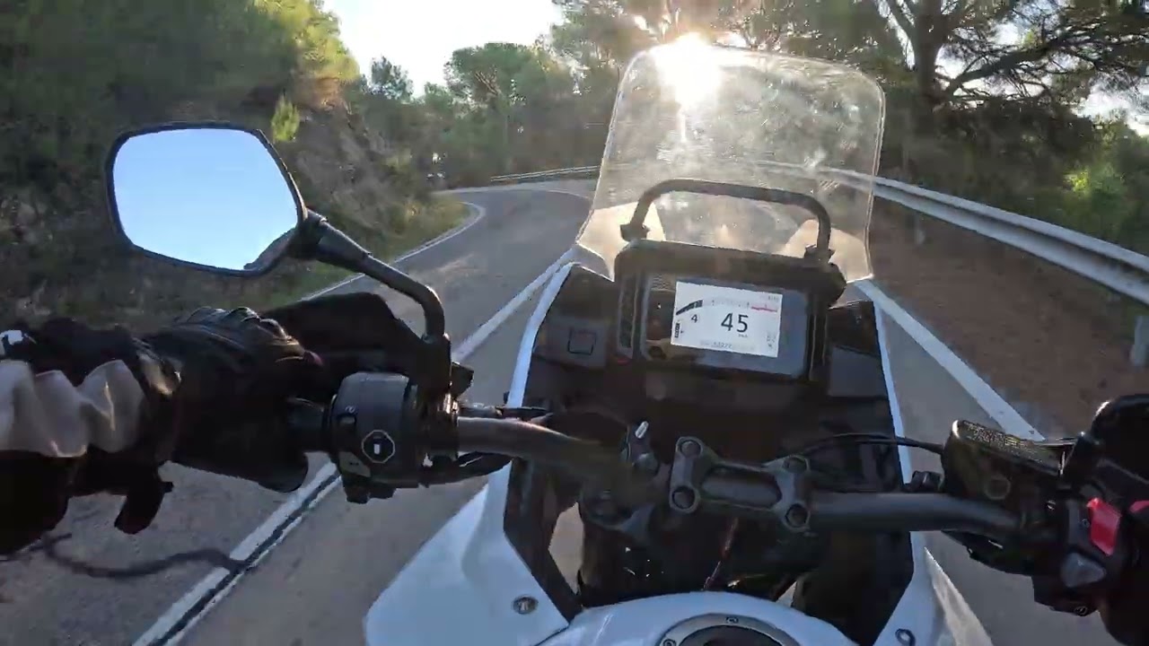 HONDA NX EN RUTA N:23