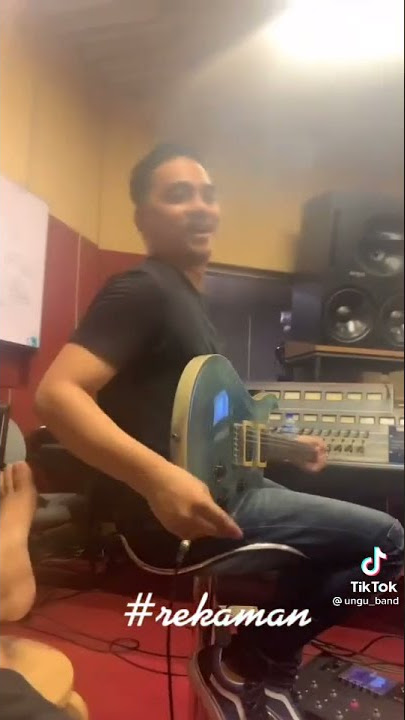 ASIKNYA ENDA UNGU SAAT REKAMAN ALBUM BARU😀