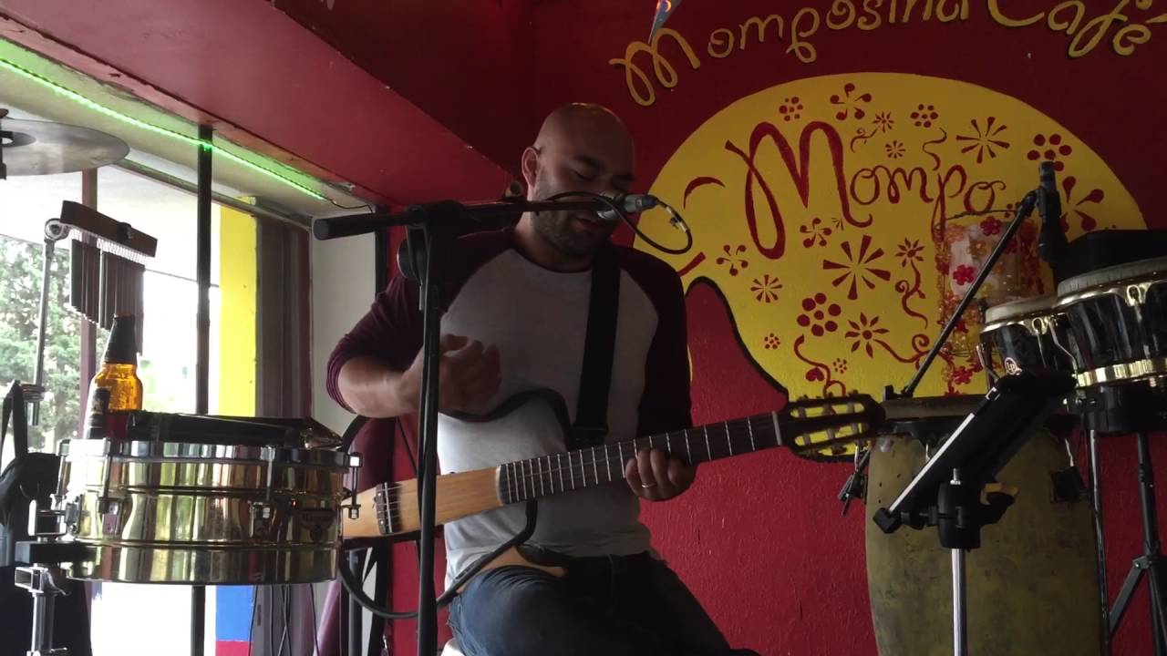 El amor de mi vida - Pablo milanés - Cover Ricky Mtz en MOMPOSINA café
